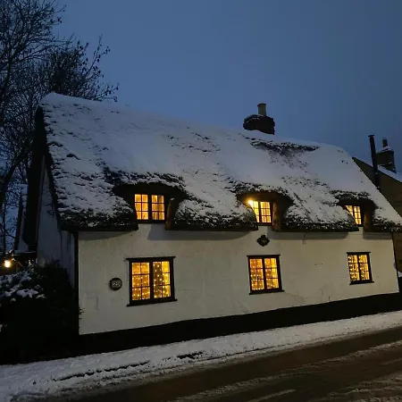 Quirky 18Th Century Thatched Cottage Great Staughton Exterior foto